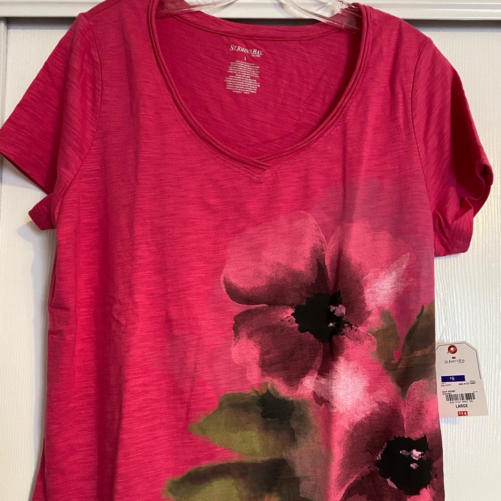 Women’s T shirt